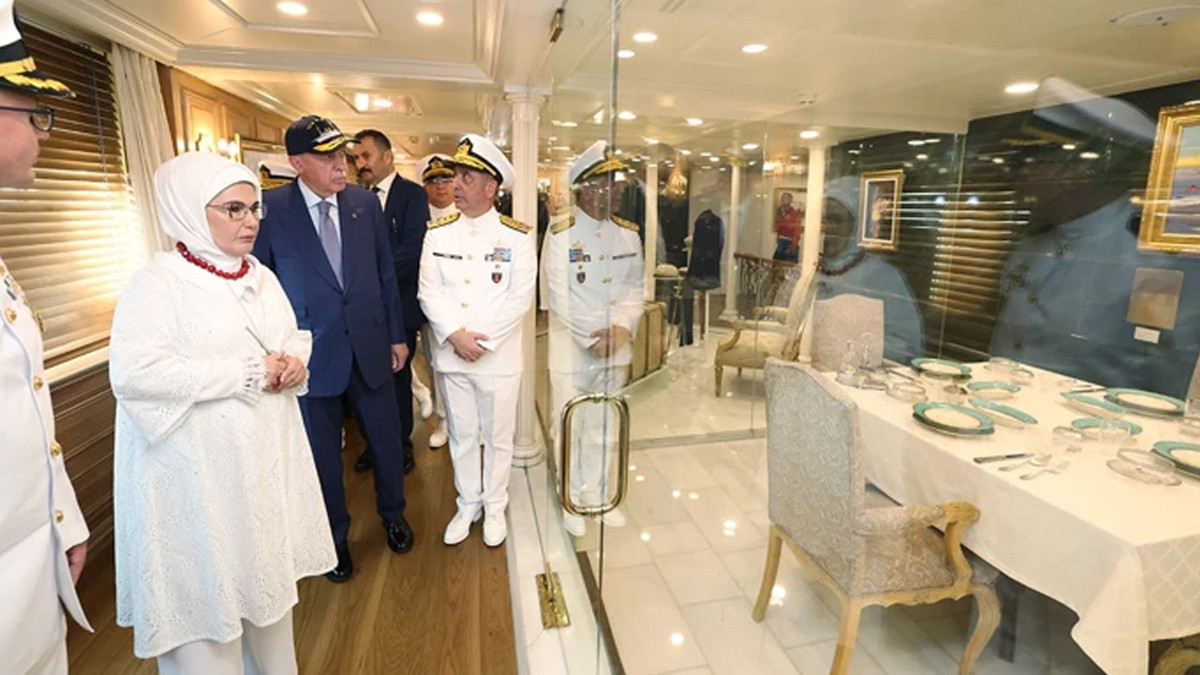 Cumhurbaşkanı Erdoğan, Atatürk’ün manevi mirası Savarona yatını ziyaret etti