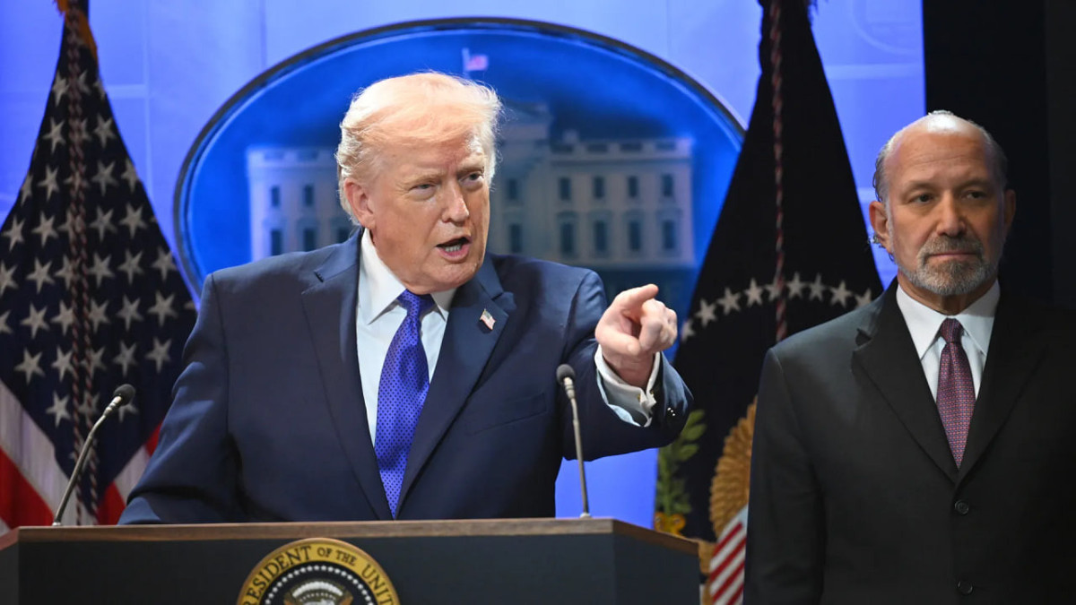 ABD Başkanı Donald Trump küresel tarife oranını yüzde 15’e yükseltti