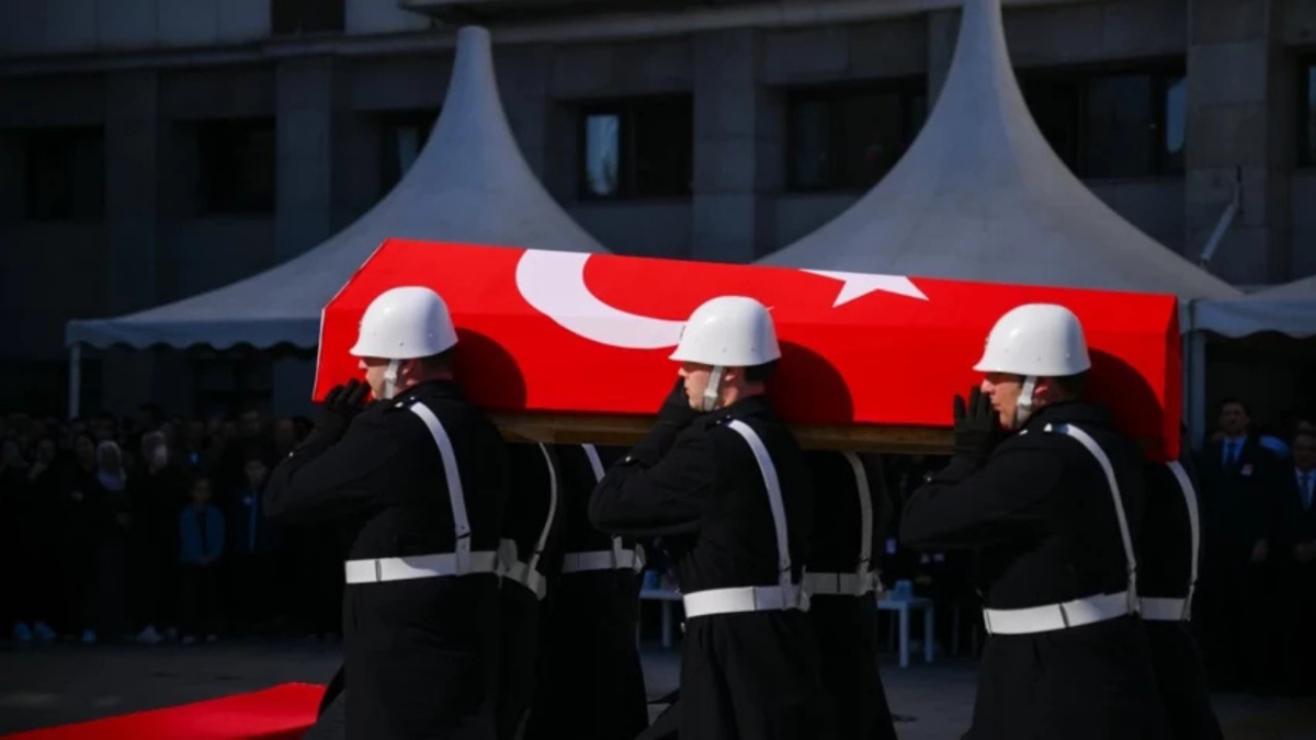 Bakan Çiftçi acı haberi duyurdu! Trafik kazasında ağır yaralanan polisimiz Seçkin Yalçın şehit oldu