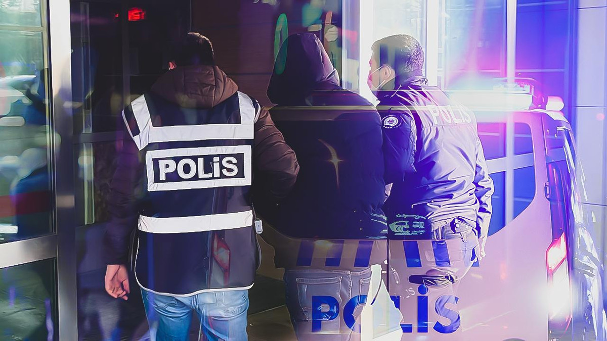 ODTÜ'de Türk bayrağımıza saygısızlık: 6 gözaltı