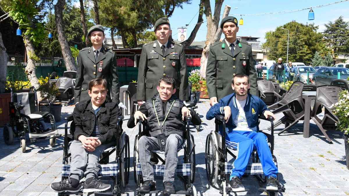 Mehmetçik’ten Engelliler Haftası'nda anlamlı destek: 108 tekerlekli sandalye ihtiyaç sahiplerine teslim edildi