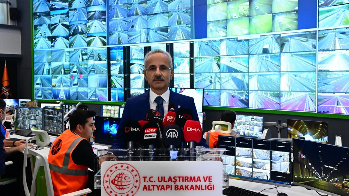 Bayram trafiği AUS Merkezi’nden anlık takip edilecek