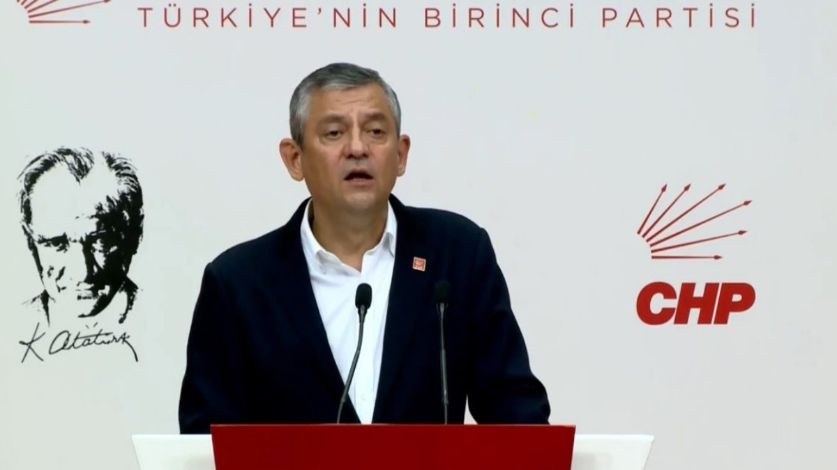 Özgür Özel'den mutlak butlan kararı sonrası ilk açıklama: 