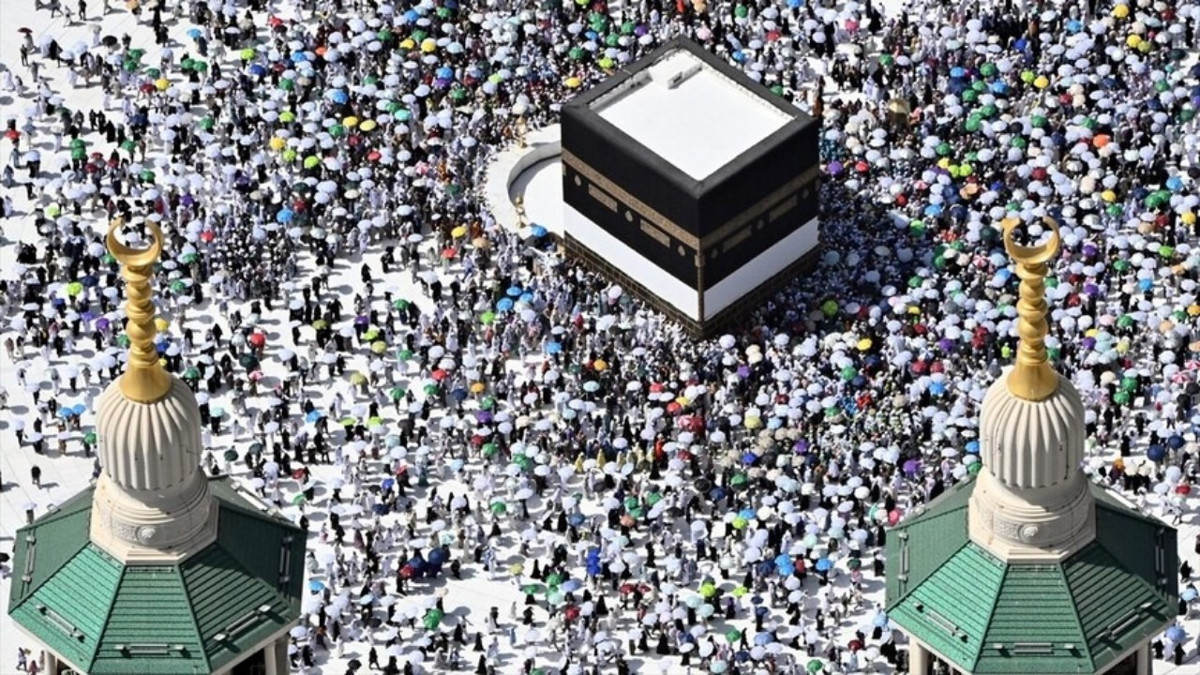 Kabe'de veda tavafı: Hacılar ibadetlerini tamamladı