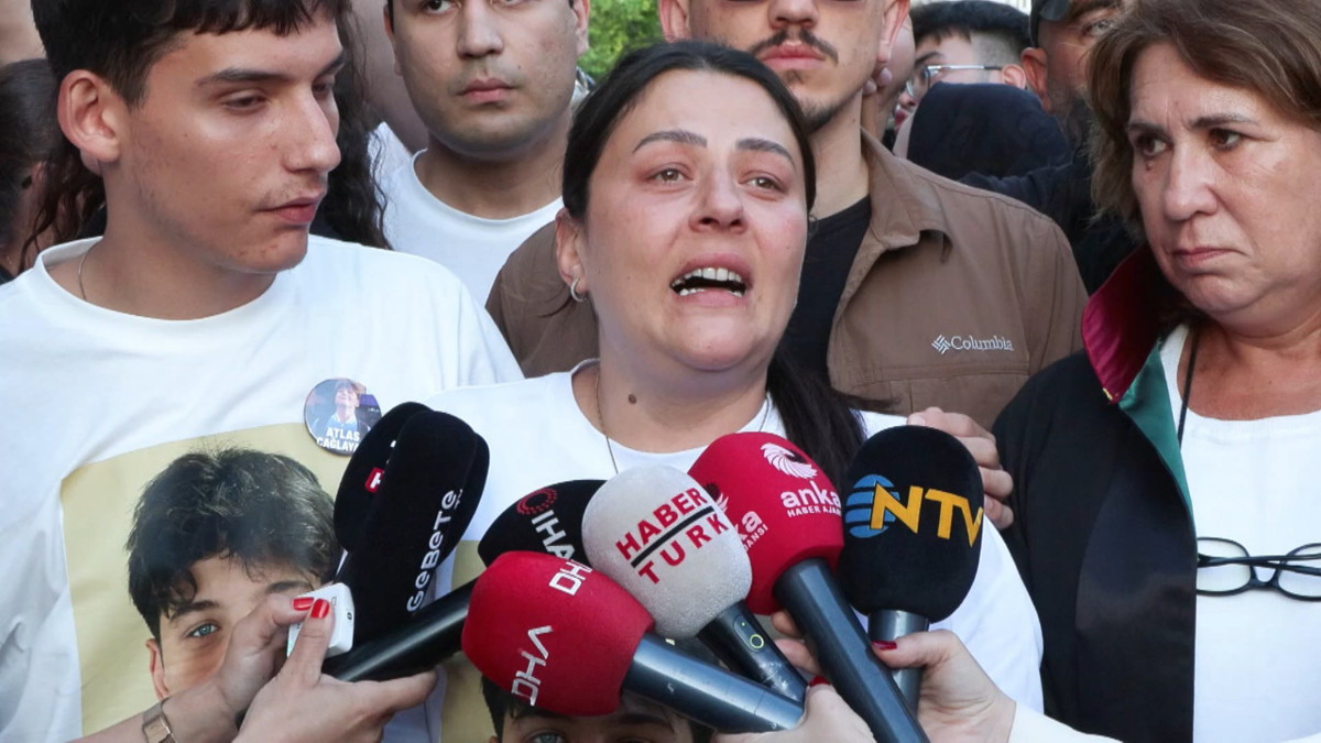 Atlas Çağlayan'ın annesi: Diğer 4 katil gözlerimizin içine b