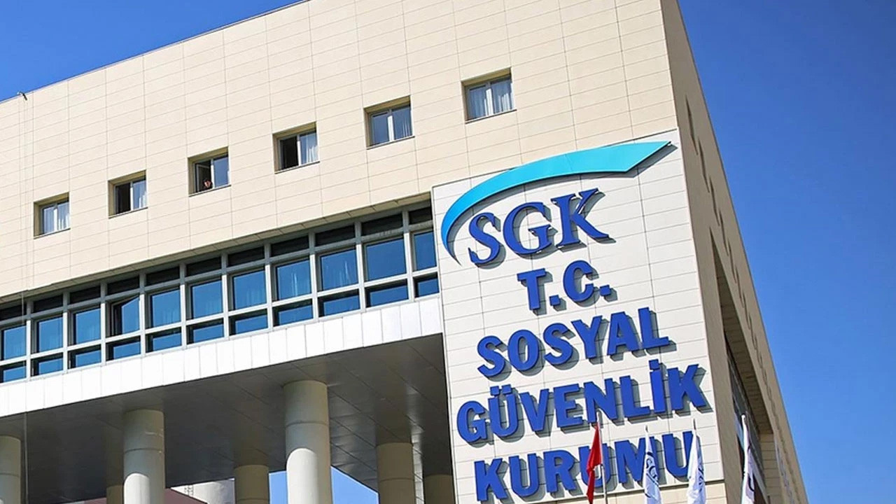 SGK: Analık ödeneği süresini tekil gebeliklerde 24 haftaya, çoğul gebeliklerde ise 26 haftaya çıkarttık