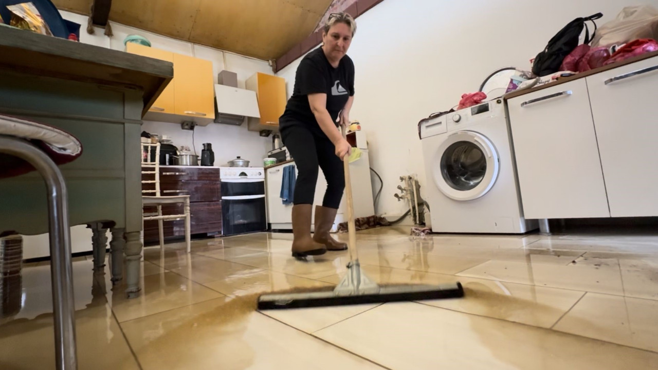 Edirne'de sağanak sonrası evleri su bastı