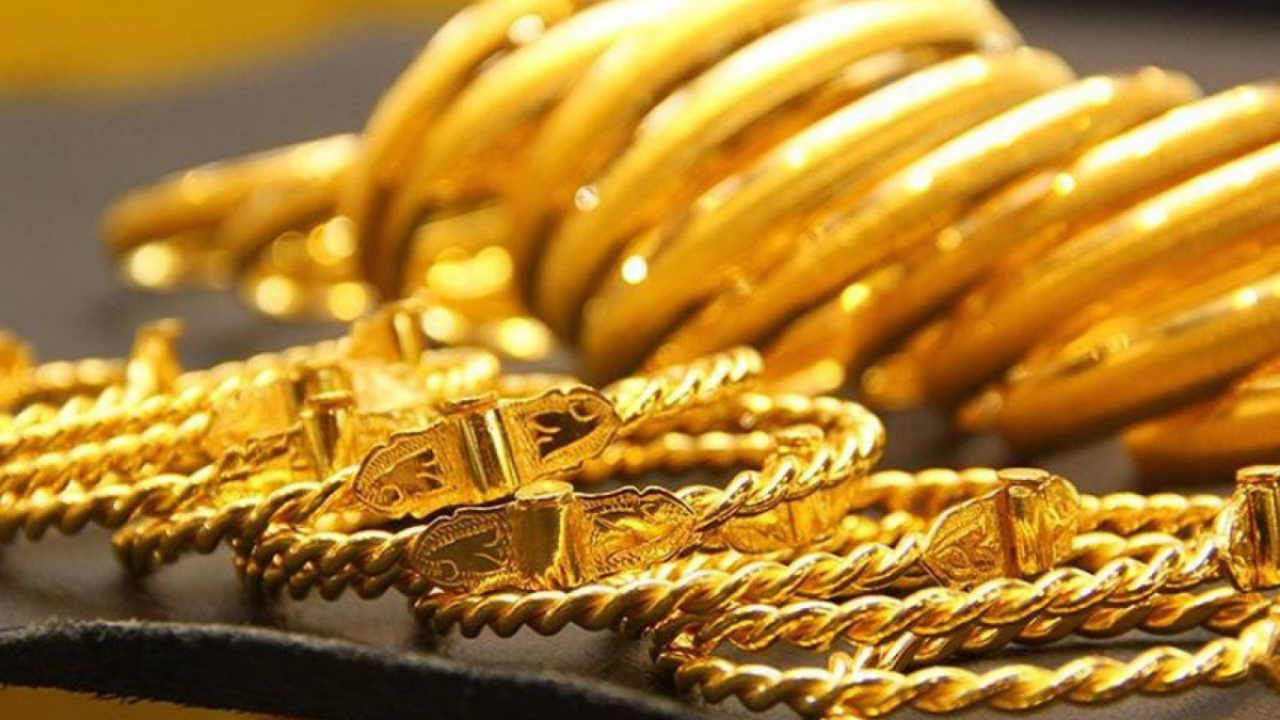 Altın fiyatları zirveden düştü! Kararsız seyrine devam ediyor