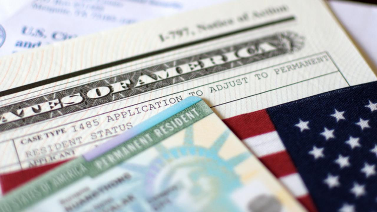 Green Card hayali askıya alındı! Trump talimat ver…