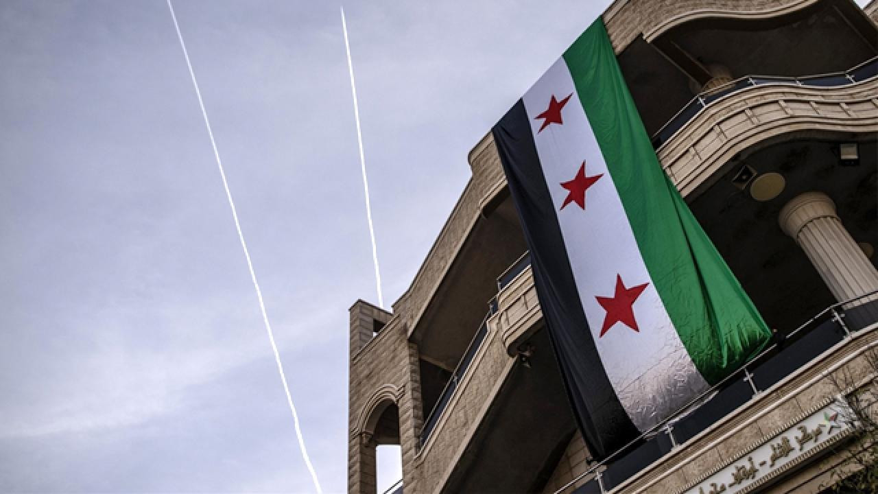 Suriye'de yeni para birimi piyasaya sürülüyor