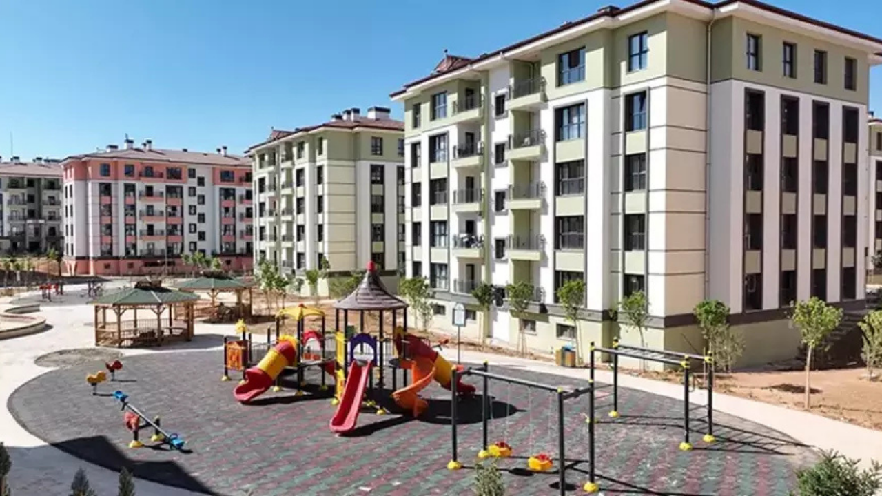 TOKİ’nin 500 bin sosyal konut kampanyasında kuralar yarın çekiliyor! Takvim belli oldu: İşte ilk şehir ve saati...