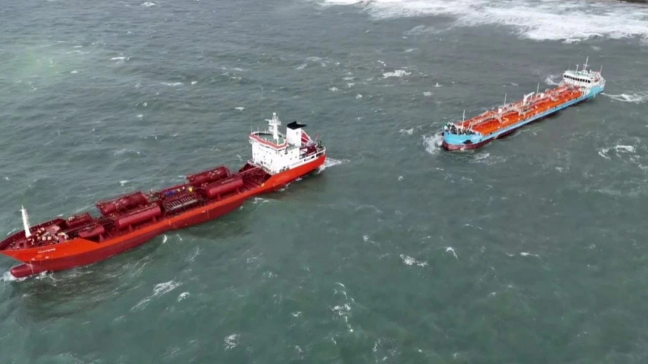 Florya açıklarında korku dolu anlar! İstanbul açıklarındaki tanker alarmına Bakanlıktan açıklama