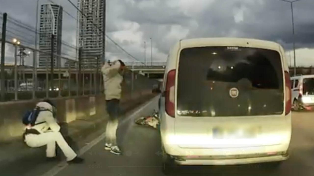 Bursa'da pes dedirten anlar: Motosikletliyle çarpıştı, ilk işi aracını kontrol etmek oldu