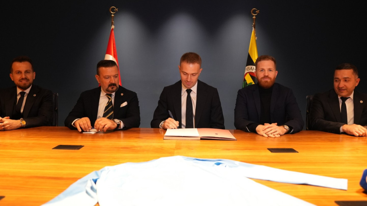 Mert Günok yeniden Fenerbahçe'de