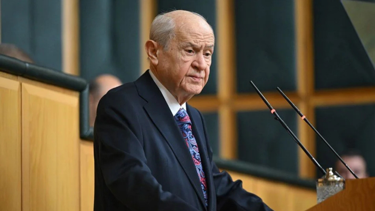 MHP lideri Devlet Bahçeli: YPG Halep'te sivilleri kalkan yaptı