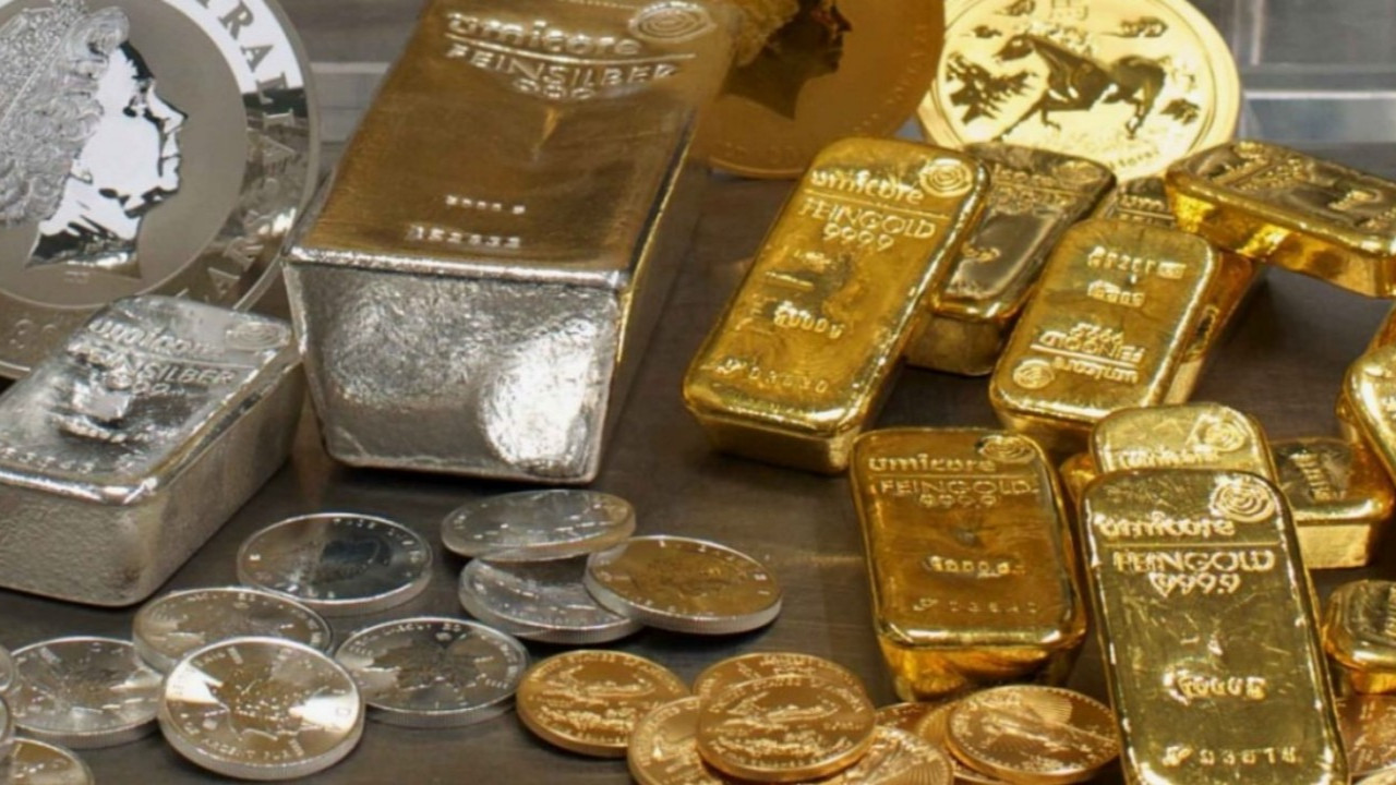 Trump'ın vergi kararı altın ve gümüşü uçurdu! Rekor üstüne rekor
