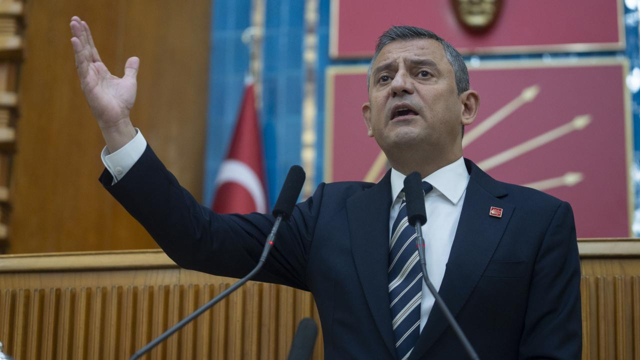 Özgür Özel’den Bahçeli’ye emekli maaşı çağrısı: Önergeyi verin, kayıtsız şartsız destekleyelim