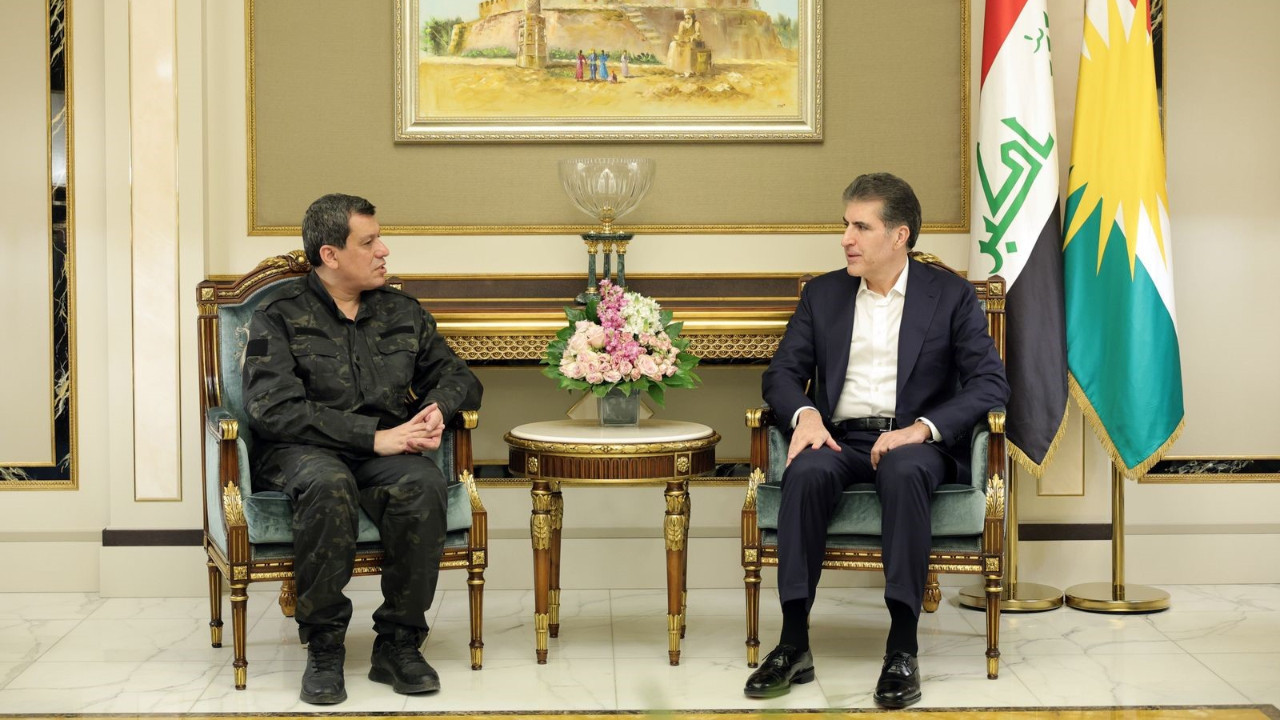 SDG elebaşı Mazlum Abdi, ABD'li Özel Temsilci Barrack ve IKBY Başkanı Barzani ile görüştü