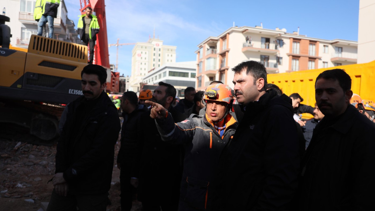 Bakan Kurum'dan Elazığ depremi için anma mesajı