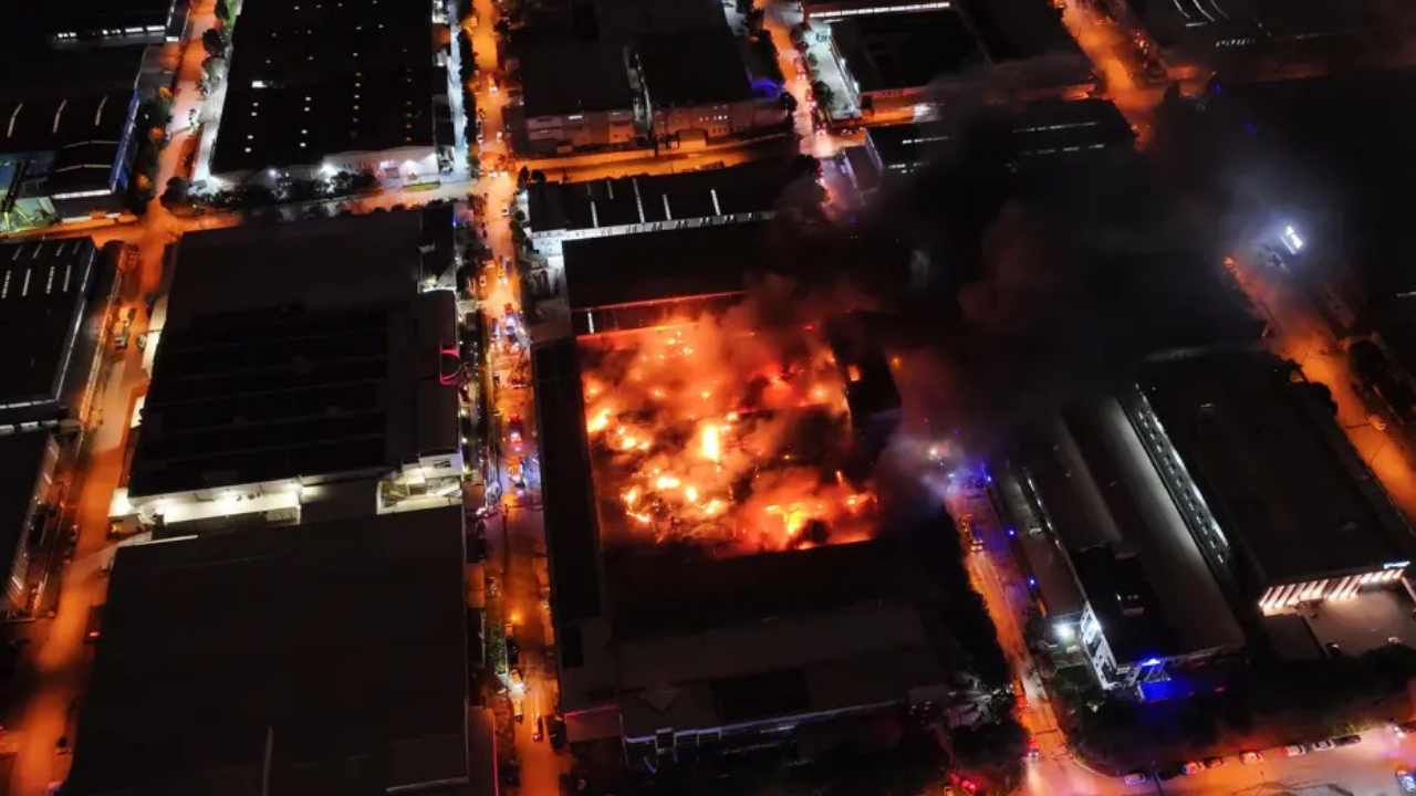 Kimyasal kaplama fabrikasında yangın