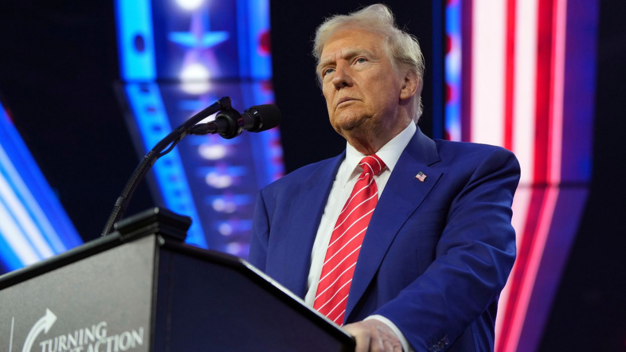 Trump Super Bowl’u hedef aldı: Devre arası şovuna “Berbat ve iğrenç” çıkışı