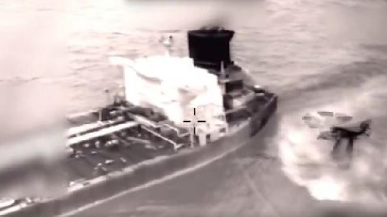 ABD, Karayipler'de bir tekneyi vurdu!