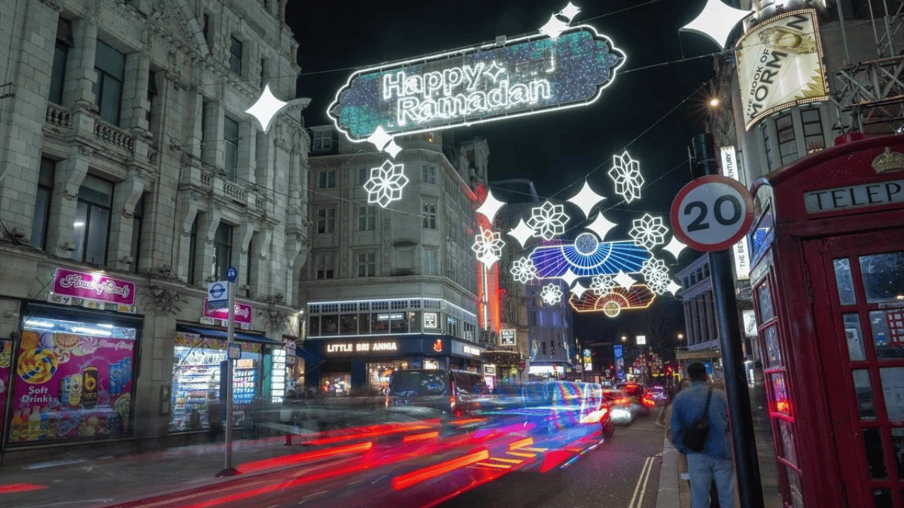 Londra’da Coventry Caddesi Ramazan'a özel 4. kez ışıl ışıl