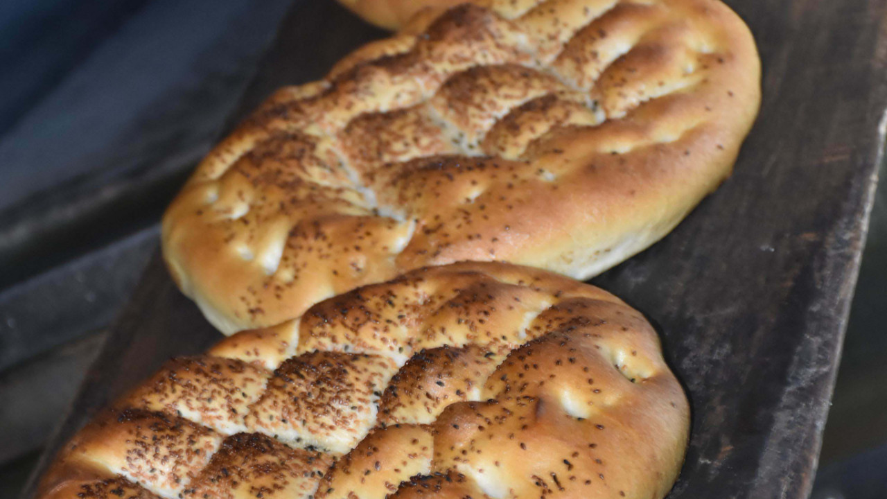 İzmir'de ramazan pidesinin fiyatı 30 TL