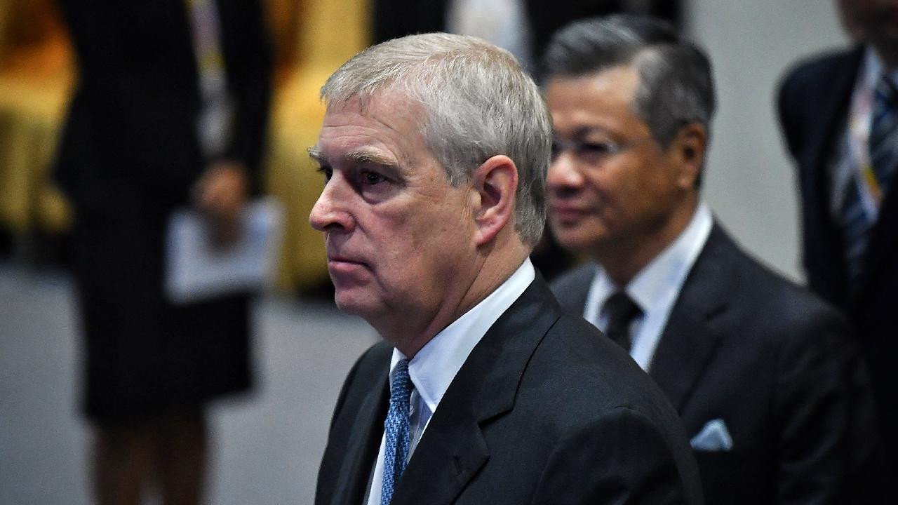 Epstein depremi büyüyor: İngiltere Kralı 3. Charles’ın kardeşi Prens Andrew gözaltında