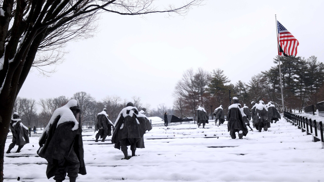 Kar fırtınası ABD’yi kilitledi: 5 binden fazla uçuş iptal edildi