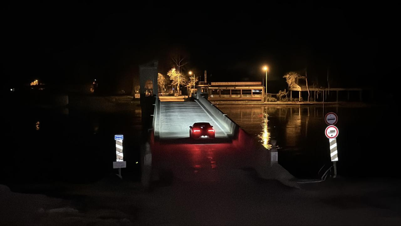 Edirne'de nehirlerin debileri düşüşe geçti, köprüler yaya trafiğine açıldı