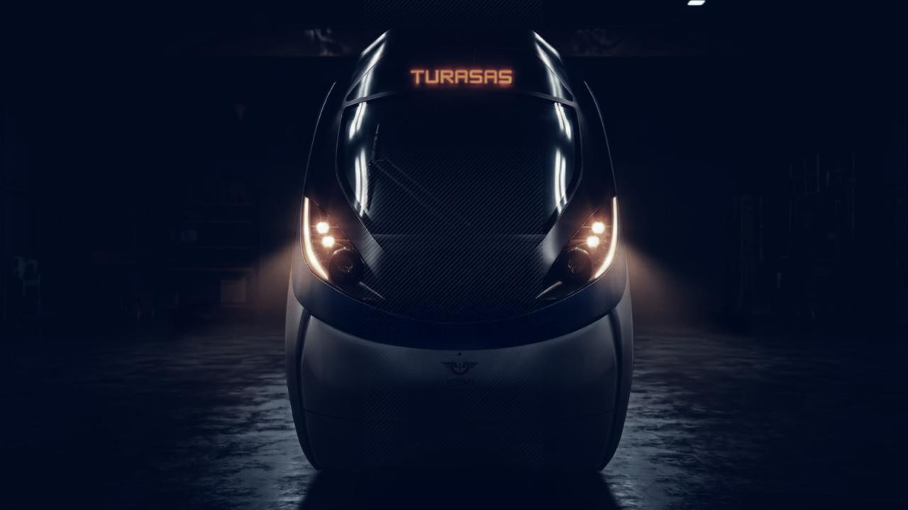 Bakan Uraloğlu müjdeyi verdi: Türkiye’nin ilk milli elektrikli hızlı treni raylara iniyor