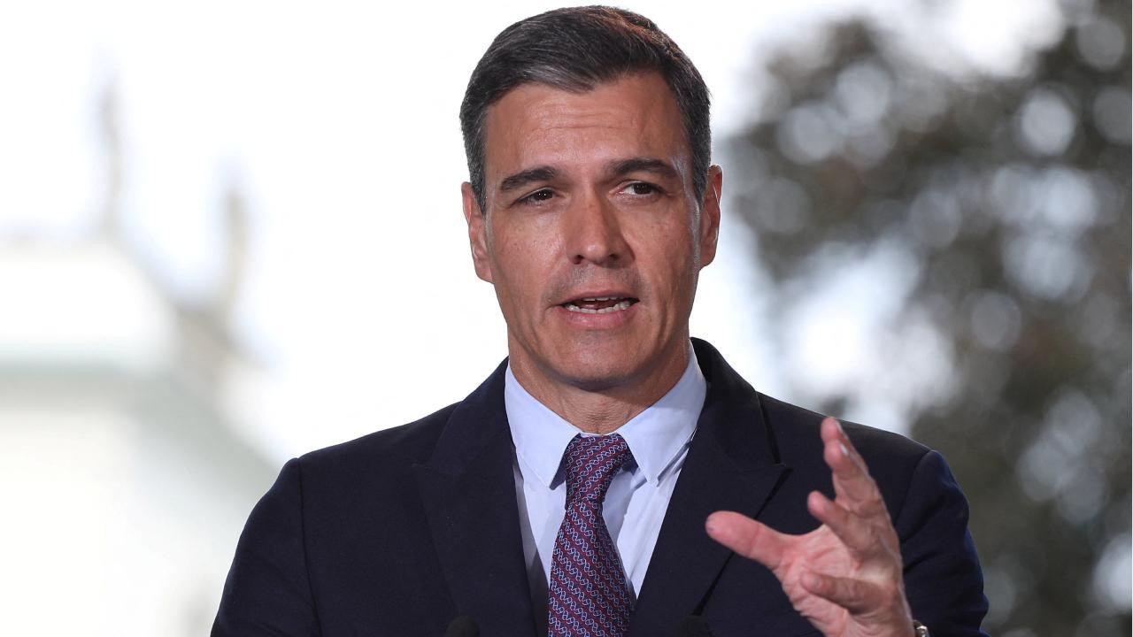 Sánchez’ten Netanyahu’ya sert mesaj: “Savaşa hayır” diyerek Lübnan’a tam destek verdi