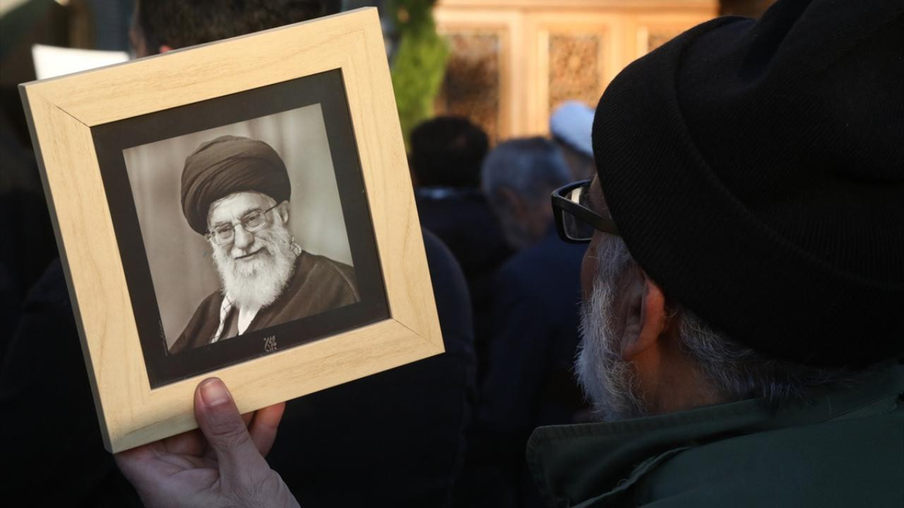 ABD ve İsrail’in “Rejim planı” tutmadı: İran’da saldırılar sonrası halk tek ses oldu