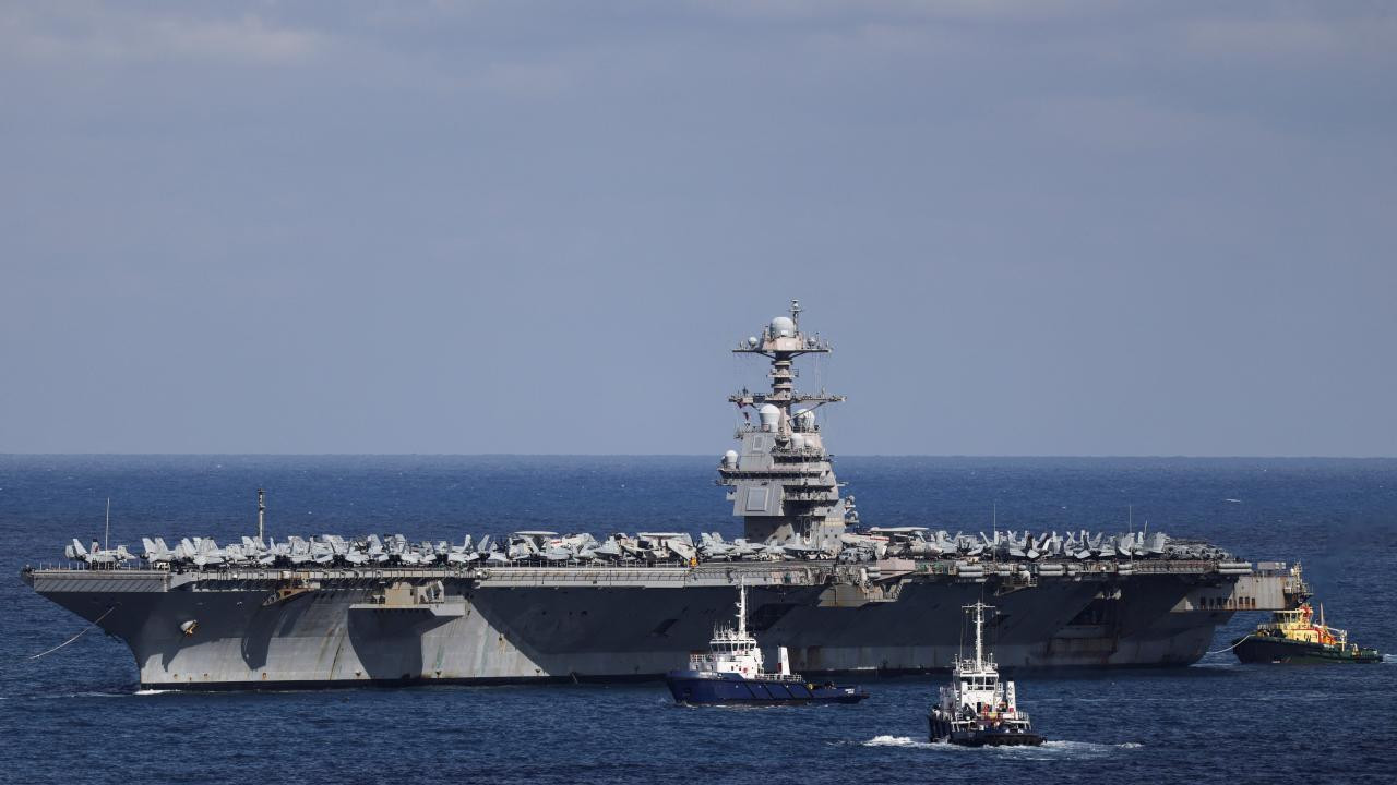 ABD'nin en büyük uçak gemisi Kızıldeniz'de!
