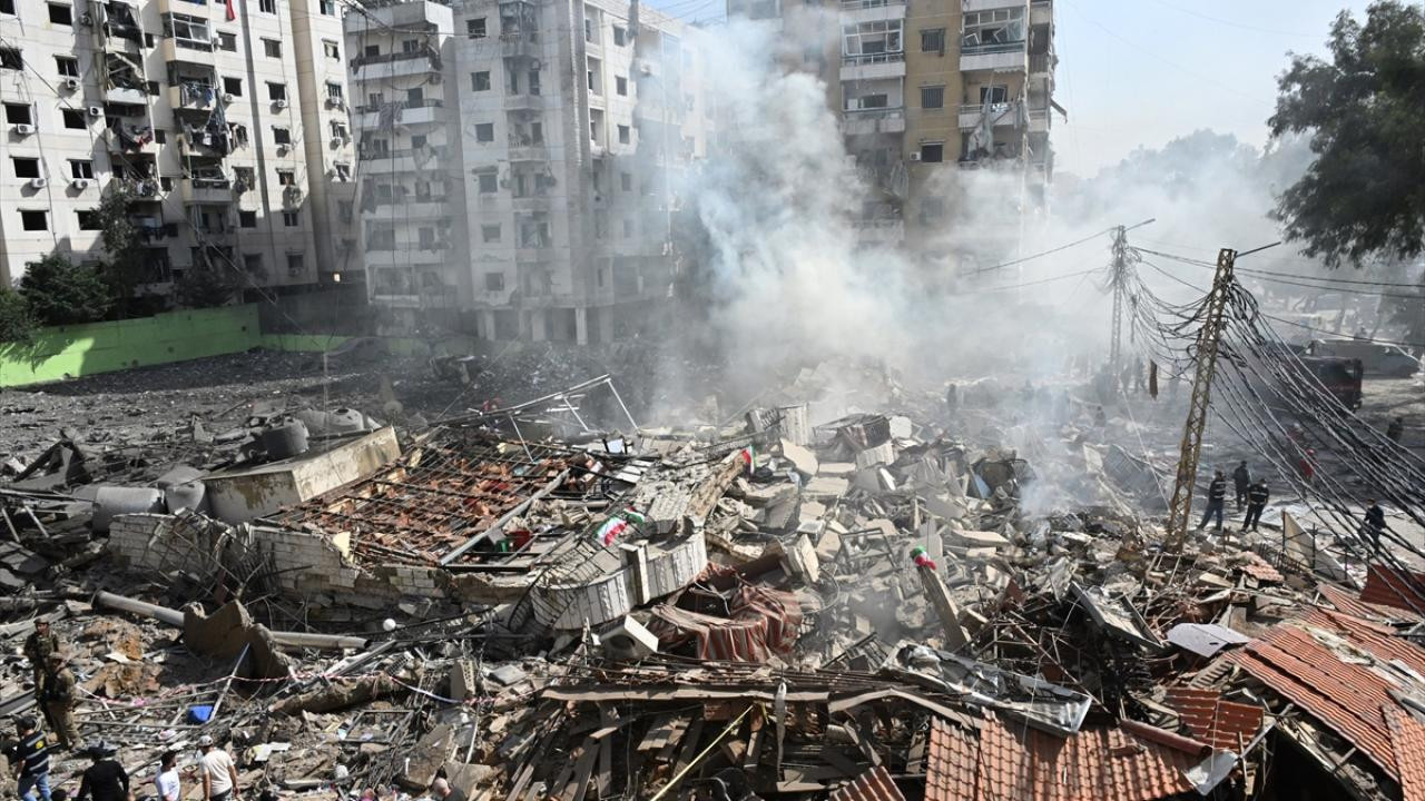 İsrail ordusu Beyrut'taki Dahiye bölgesine hava saldırısı düzenledi