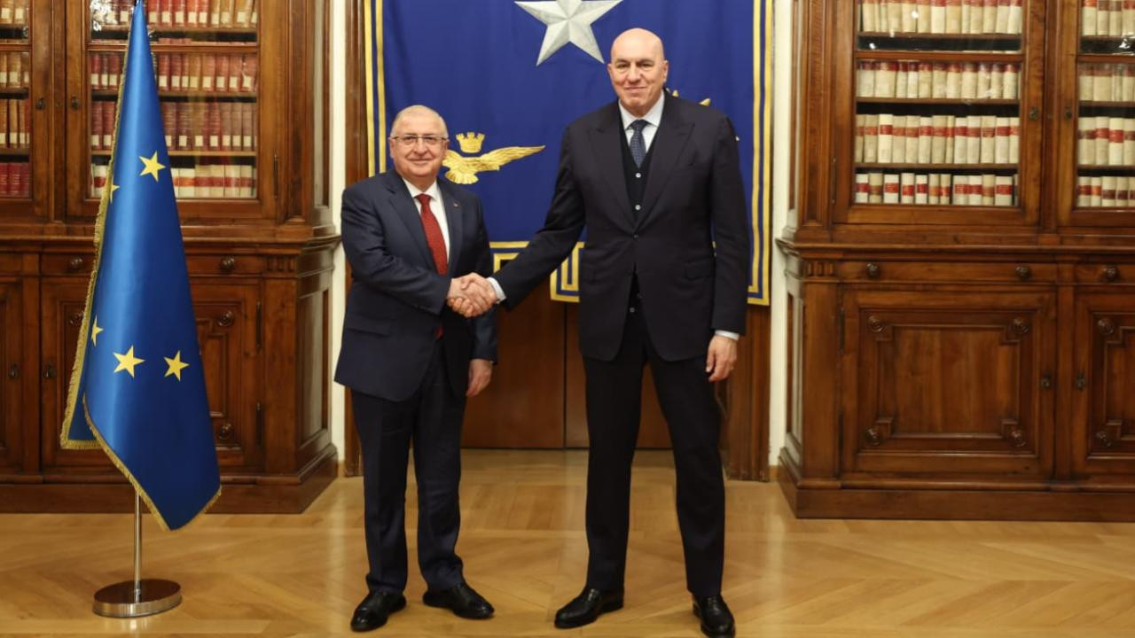 Bakan Güler, İtalya Savunma Bakanı Crosetto ile bir araya geldi