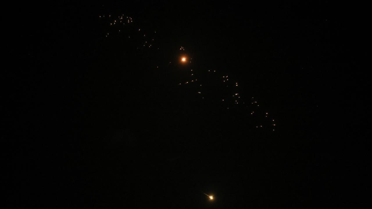 İran, İsrail'de Dimona'nun ardından Arad'ı da vurdu