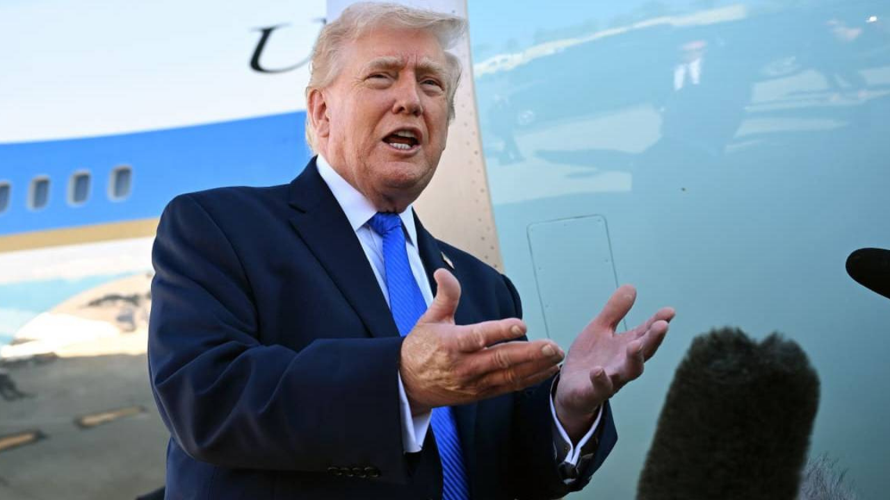 Trump: İran'la bugün muhtemelen telefonla görüşeceğiz