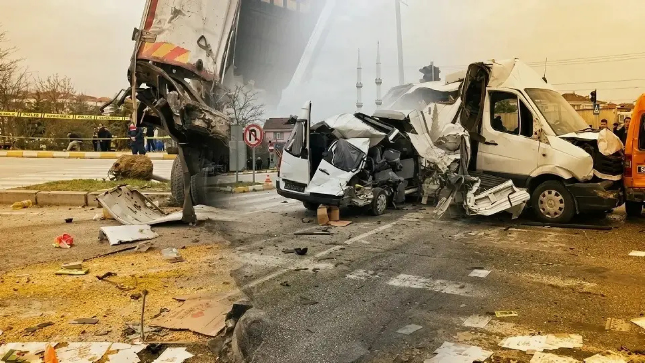 Samsun'da 6 araçlık kaza: 19 yaralı