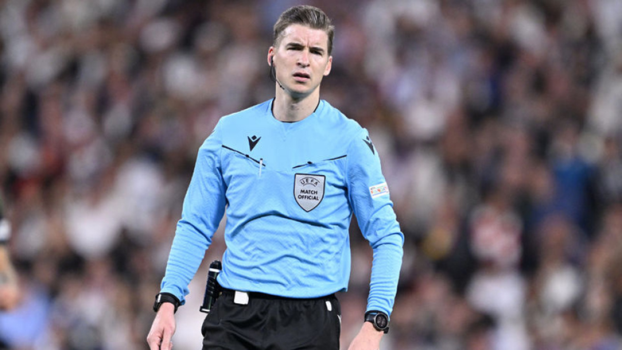 Türkiye-Romanya maçının hakemi François Letexier o…