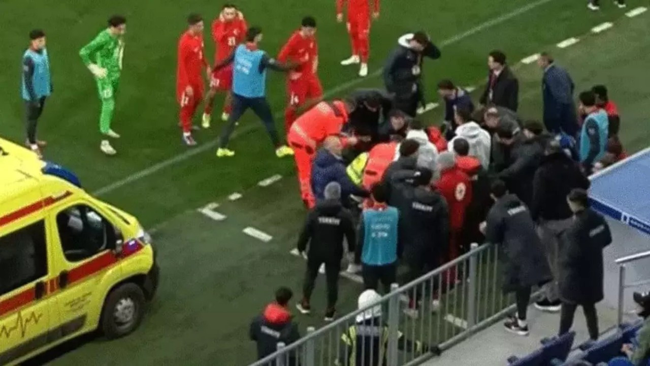 Hırvatistan maçında rahatsızlık yaşayan Egemen Korkmaz, hastaneye kaldırıldı