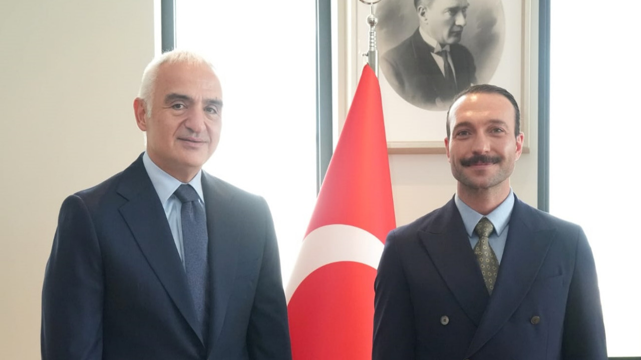 Kültür ve Turizm Bakanı Mehmet Nuri Ersoy'dan oyuncu Görkem Sevindik'e destek