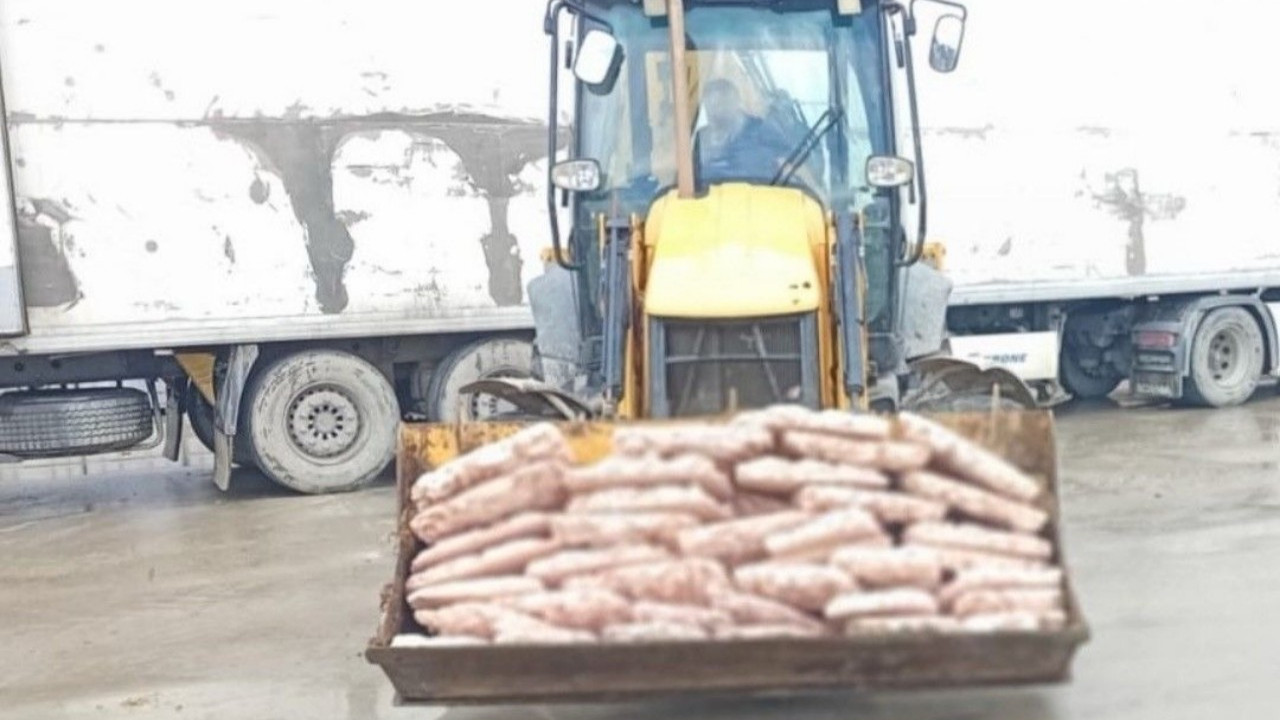 Sakarya'da 32 ton son tüketim tarihi geçmiş tavuk eti ele geçirildi