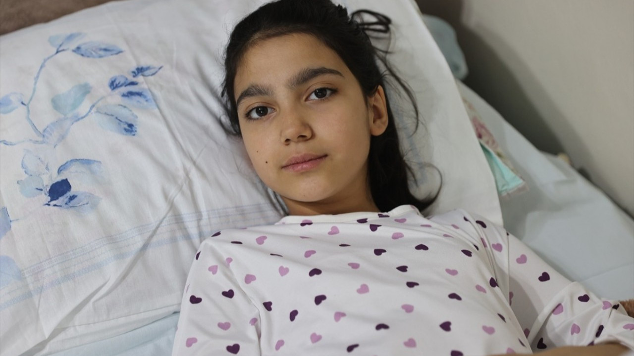 Arkadaşının siper olduğu İkra o anları anlattı: Sınıfımıza girdi ve 'Kaçışınız yok' dedi