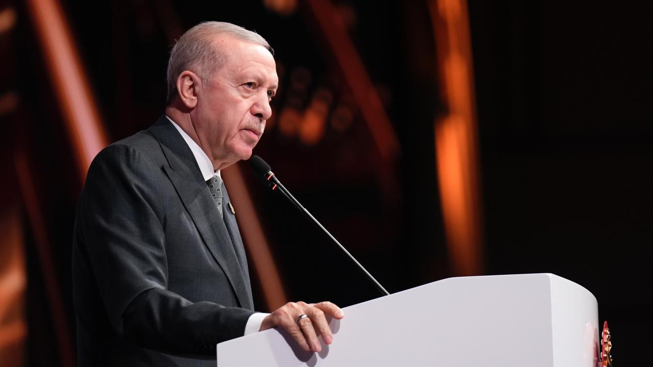 Cumhurbaşkanı Erdoğan: Meslekler dönüşüyor, istihdam alanında ezberler bozuluyor