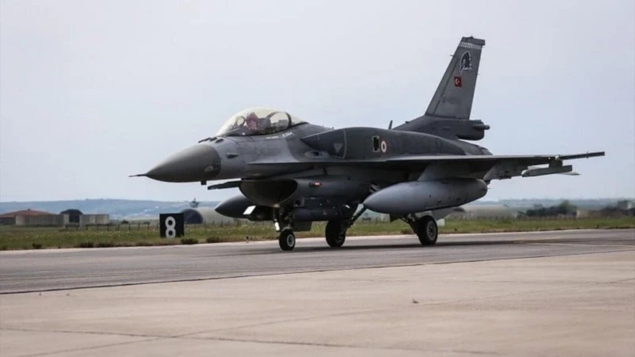 Komşu paniğe sürüklendi! Türkiye'nin F-16 hamlesi Yunanistan'da gündem oldu