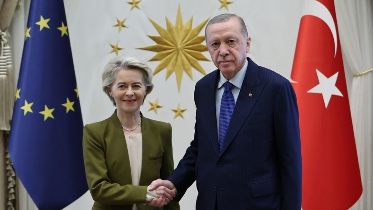 Cumhurbaşkanı Erdoğan AB Komisyonu Başkanı von der Leyen ile görüştü: Bölgesel krizler ve Türkiye-AB ilişkileri ele alındı