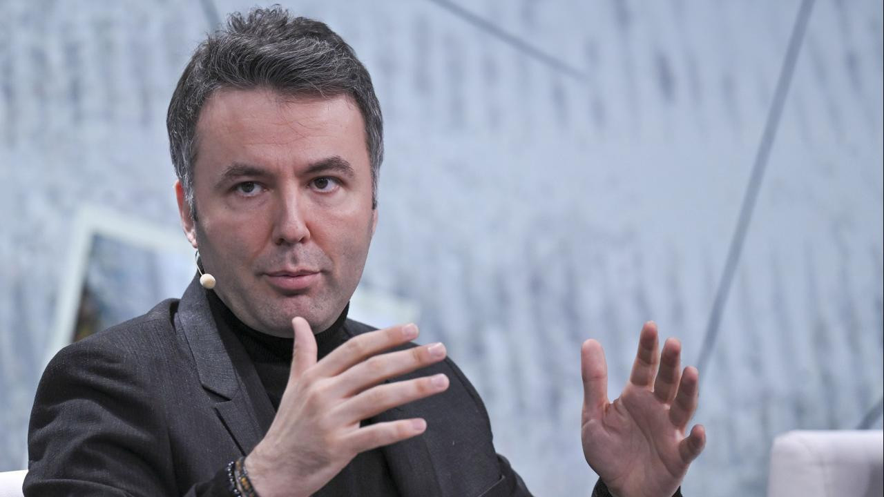 Mehmet Akif Ersoy'dan tahliye vaadiyle rüşvet istediler: 4 şüpheli suçüstü yakalandı