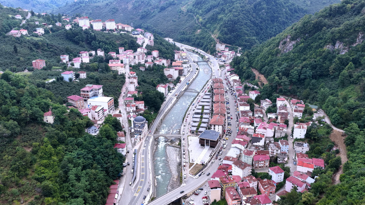 6 yıl önce sel vurmuştu! Dereli’nin acıdan yeniden doğuşuna Bakan Kurum’dan dikkat çeken mesaj